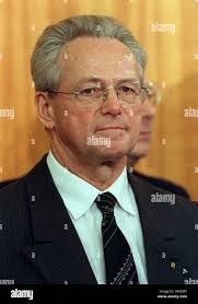 Anita Gerlach's Instagram, Twitter & Facebook