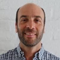 Dede Kolor's Instagram, Twitter & Facebook