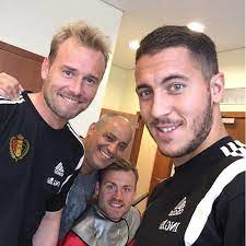 In this video i cut the eden hazard faded mens haircut on my own hair new hairstyle video by liam kazım and this time gonna be a short haircut for chelsea's best palyer check my new haircut video. Eden Hazard Haircut Chelsea Star Shows Off Latest Trim