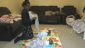 Dans le coma elle accouche. Covid 19 Placee Dans Un Coma Artificiel Elle Accouche De Jumeaux Prematures