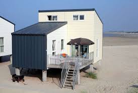 Strandhuizen Kamperland Tot 6 Personen Slaap In Groot Huis Op Het Strand Met Zicht Op Zee Hond Mag Mee Grootste S Strandhuis Strandhuisjes Strand Slaapkamer