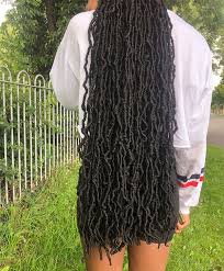 Ask your hairstylist for wild colors to enjoy the impression such mix will make. Soft Locs Vs Faux Locs Differences Pros Cons Jorie Hair