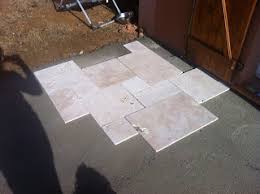 Originaire du châtillonnais, cette pierre de bourgogne de couleur beige doré à beige jaune est une * les prix sont librement déterminés par pierre & sol et peuvent varier à tout moment selon les conditions du. Comment Poser Des Dallages Pierre Big Et Petit Opus Romain Magasin As De Carreaux Pezenas 34