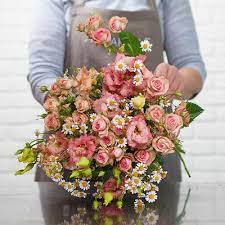 Blossom bokay florist inc., located in deltona, florida, is at deltona boulevard 840. Send Flowers To Germany Online Flower Delivery Aquarelle