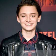 Noah Schnapp At Stranger Things 2 Premiere Schnapp Stranger Things Future Boyfriend