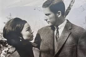 Царицата на 90 все така красива като в младостта (Снимки)