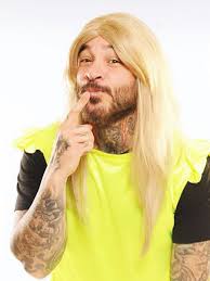 De las redes al teatro: Wali Iturriaga presenta "La Jenny Tour 2023" en  Mendoza