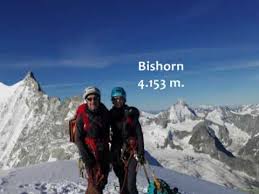 The bishorn is a mountain in the pennine alps in switzerland, just north of the weisshorn. Bishorn 4 153 M Por Cabane Tracuit Youtube