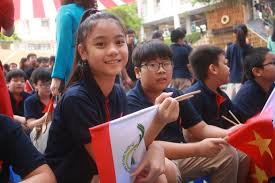 Trường nội trú và bán trú. 4rcfdwfn7xz12m