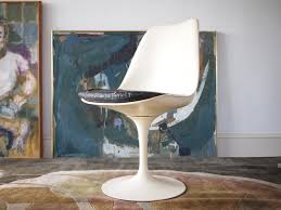 As welcome an addition as it the curve of an arm, the kind of leg on a couch, the depth of a cushion — all of these factors weigh in to the way a mid century dining chair feels. Vintage Knoll Saarinen Tulip Side Dining Desk Chair Cream Off White Br51 Swivel Mid Century Modern Danish Dansk Eames Era Mad Men Retro By Refugegallery From Refuge Gallery Of Philadelphia Attic