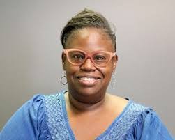 Esther Fields's Instagram, Twitter & Facebook