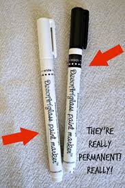 I want to personalize coffee mugs for my friends as christmas presents. How To Make Painted Mugs That Will Not Wash Away Diy Mugs Painted Mugs Sharpie Projects