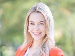 Jackie Kennard's Instagram, Twitter & Facebook