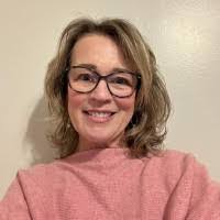 Naomi Sprague's Instagram, Twitter & Facebook