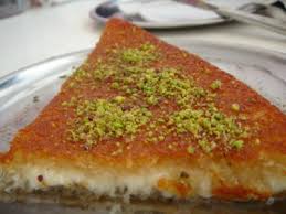 Kuchen mindestens eine stunde gut durchziehen lassen. Kunefe Rezept Die Turkische Nachspeise