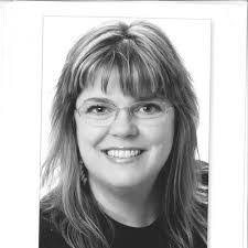 Nora Berg's Instagram, Twitter & Facebook