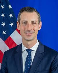 Antony blinken, dit tony blinken, né le 16 avril 1962 à new york, est un haut fonctionnaire antony blinken est le fils de donald et judith blinken. Ned Price Wikipedia