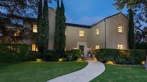 About the lovely home and its amazing hancock park setting. Hancock Park Celebrity Real Estate Larchmont Buzz Hancock Park News