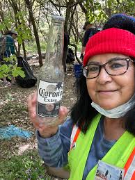 We had an amazing group of volunteers help us this Sunday for the  Post-Holiday Parade Cleanup. Thank you to the KMB board members that showed  up to help us with this project.