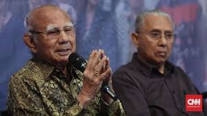 Lihatlah orang yang ada di dalam air itu. Emil Salim Dan 50 Guru Besar Minta Revisi Uu Kpk Dibatalkan