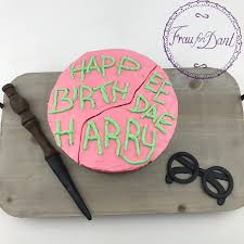 504 zoekertjes voor harry potter in boeken. Happy Birthday Harry Torte Frau Fon Dant