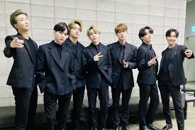 Sebelumnya bts dan steve aoki sempat bekerjasama dalam project single mic drop dan cukup mencuri perhatian. Lirik Dan Chord Lagu The Truth Untold Bts Halaman All Kompas Com
