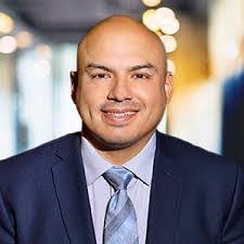 Eloy Leal's Instagram, Twitter & Facebook