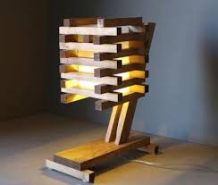 14 Awesome Wooden Lamps To Take Your Breath Away Top Inspirations Abajur De Madeira Luminaria De Bambu Luminaria De Madeira