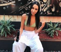 But the clever people at itv2 came up with something to make it all better with a repeat of. Tayla Damir Is A Well Known Beauty Queen And Radio Presenter Who Is Currently Competing In Popular Dating Based Reality Show Love Is Fashion Style Love Island