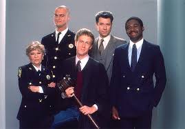 The ninth and final season of night court sees judge harry (harry anderson) and company rethinking careers and companions, while bull (richard moll) stumbles. Melissa Rauch On Her Night Court Series Big Bang Interview Hollywood Life