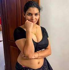 देखिये देवर भाभी जंगल मे कैसे मजा कर रही है। | By RK FILMS | Facebook