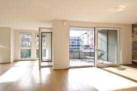 Jetzt passende mietwohnungen bei immonet finden! Grosszugige Lichtdurchflutete 4 Zimmer Wohnung Mit 2 80 M Hohen Decken Aufzug Und Terrasse Baum Immobilien Gmbh