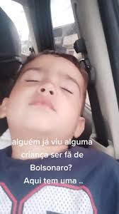 Menino Pedindo As Horas Para Bolsonaro