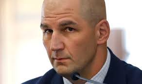 Darcy Jay's Instagram, Twitter & Facebook