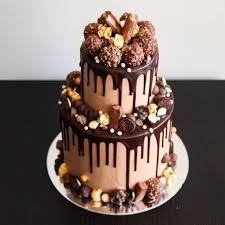 Idee Decoration Gateau Biscuits Et Bonbons Idee Gateau Idee Gateau Anniversaire Gateau Anniversaire Chocolat