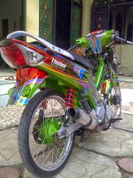 Bikin kopling manual honda supra 125 injeksi helm in…lari via 5osial.com. Honda Karisma 125d 2003 Vs Shogun R 125 2004 Winan Banani