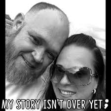 What is the depth of Swan Lake and what types of fish can be found there?