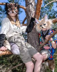 VIA AURORA | Los therians son personas que se identifican de forma  espiritual, psicológica o simbólica con un animal no humano. El término  proviene de... | Instagram