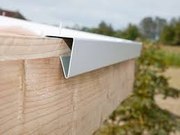 Dies Ist Wichtig Zu Beachten Wenn Das Dach Begrunt Wird Bau Eines Gartenhauses In 2020 Gartenhaus Selber Bauen Dachbegrunung Gartenhaus Holz Flachdach