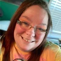 Courtney Noble's Instagram, Twitter & Facebook