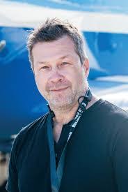 Bruce Doering's Instagram, Twitter & Facebook