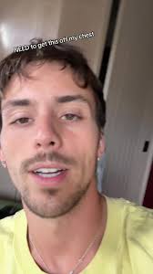 ENOUGH with the shorts #fashionadvice #legs #shorts #no