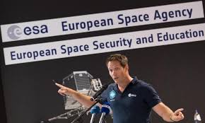 Pour envoyer des missions habitées sur mars, de nombreux défis attendent encore la science. L Astronaute Thomas Pesquet A Visite L Euro Space De Transinne Le Soir Plus