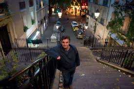 » ainsi l'écrivain alexandre jardin raconte sa mère, une femme entière qui est « l'antidote de notre époque » et dont la vie est racontée dans son plus récent livre, ma mère avait raison. Alexandre Jardin Sa Mere Est Un Roman