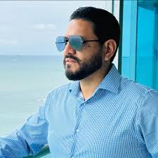 Keli Ramirez's Instagram, Twitter & Facebook