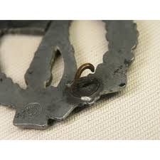 Dünya metal pazarında en çok kullanılan dördüncü metal olan çinko, yer kabuğunda en yoğun bulunan 2. German Infantry Assault Badge F Wiedmann Zinc