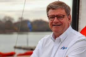 Les niveaux ffvoile sont les différents niveaux de compétences officiels du pratiquant quel que soit son support de navigation. Jean Luc Denechau La Ffvoile Doit Aussi Soutenir Les Pratiques De Loisir Et De Detente