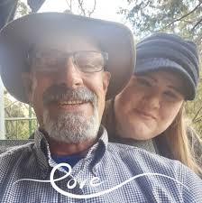 Staples store manager clarifies Amazon drop-off