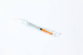 Syringe size and units syringe size number of units the syringe holds 1/4 ml or 0.25 ml 25 1/3 ml or 0.33 ml 30 1/2 ml or 0.50 ml 50 1 ml 100 use the smallest syringe size you can for the dose of insulin you need. Syringe Insulin 1ml U 100 30 31g Box 100
