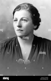 Pearl s buck Black and White Stock Photos & Images